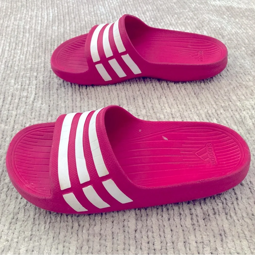 Adidas K13 Hot Pink And White‎ Slide Sandals Youth Size 13 Athletic Summer